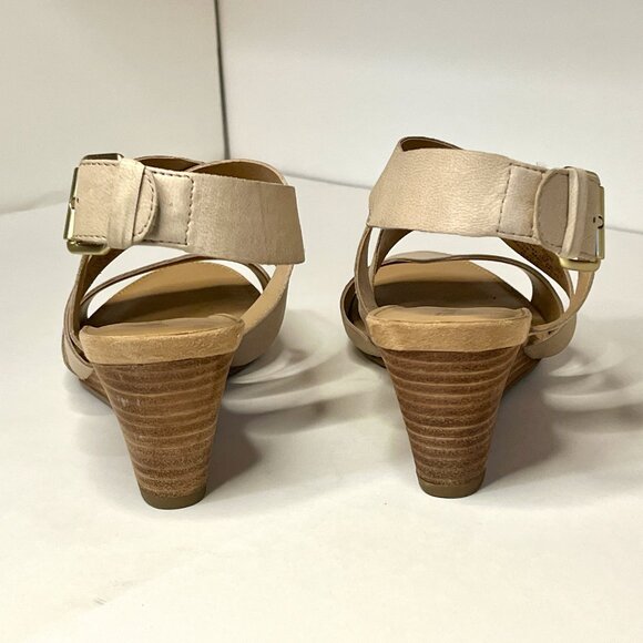 Franco Sarto Sandals * Size 7-1/2M * Leather * 2.5" Wedge * Tan/Beige * Excel Cd - Picture 4 of 5